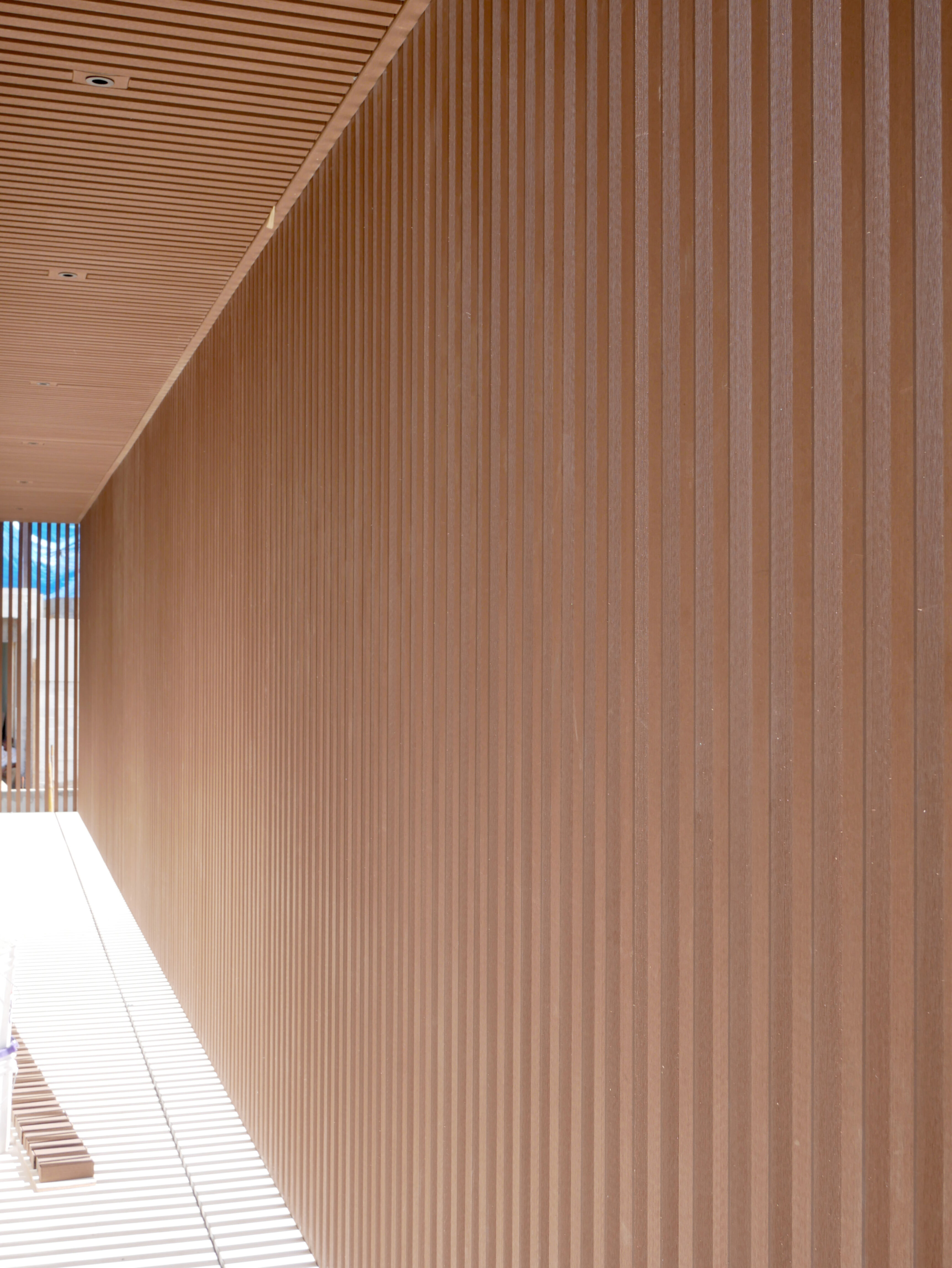 Restaurant und Hotelgewerbe_Vertical Sonnenschutz, jalousien_Vorzeigeprojekte - Hybrid holz
