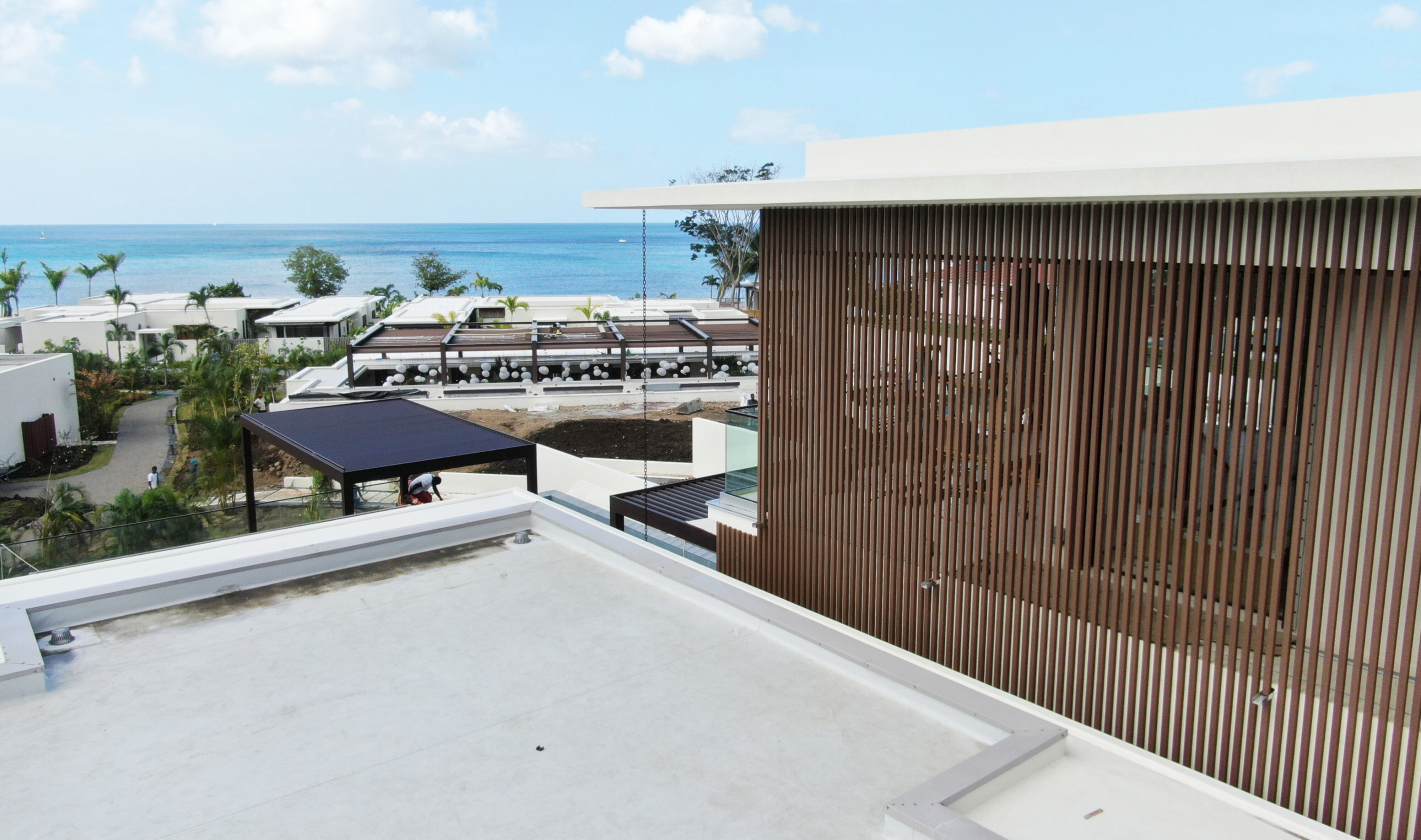 Restaurant und Hotelgewerbe_Vertical Sonnenschutz, jalousien_Vorzeigeprojekte - Hybrid holz