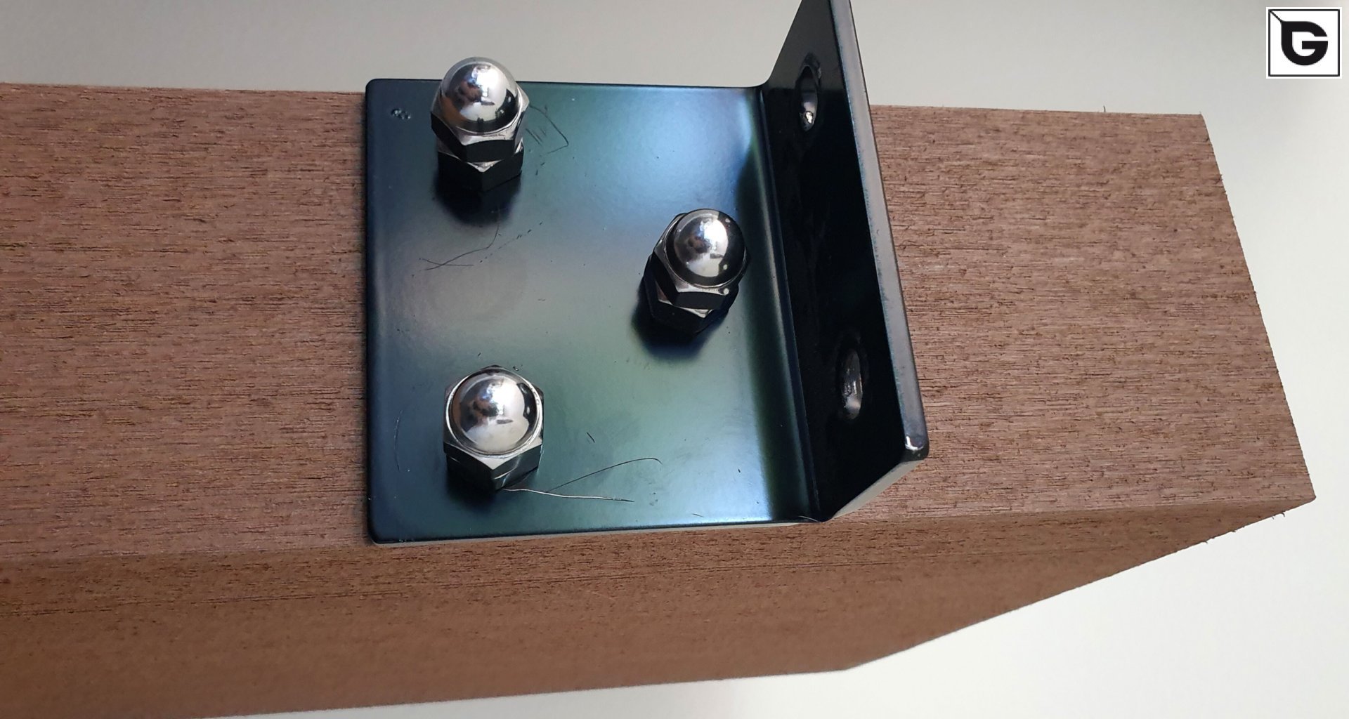 Fastener for 
 Planeo Bracket