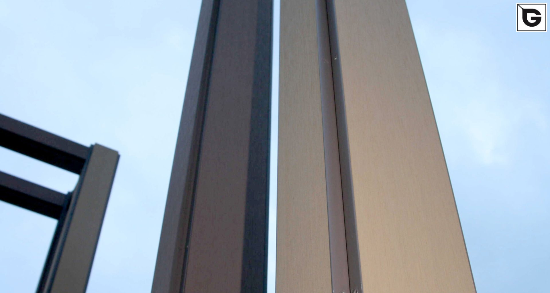 Einrichtungen_Pergola, Dachüberstand, Dach_Einkaufszentrum