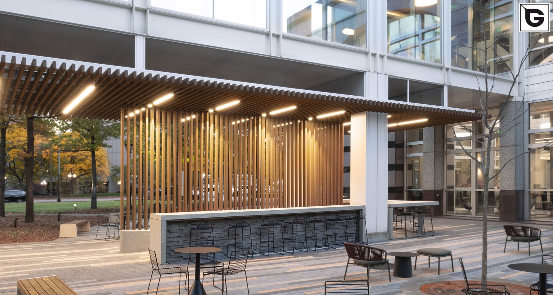 Institutional Buildings_horizontal brise soleil, louver _bent profiles