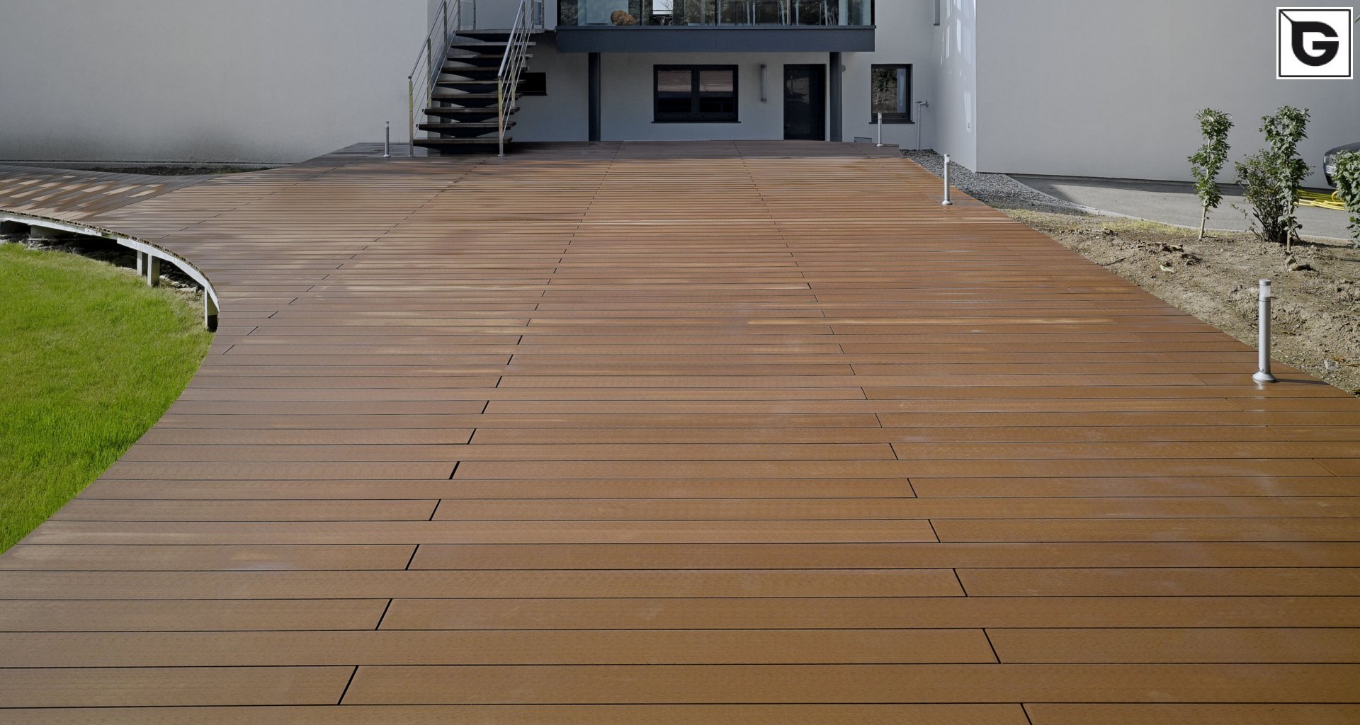 Einrichtungen_Terrasse Privat Nützung _Am Wasser entlang