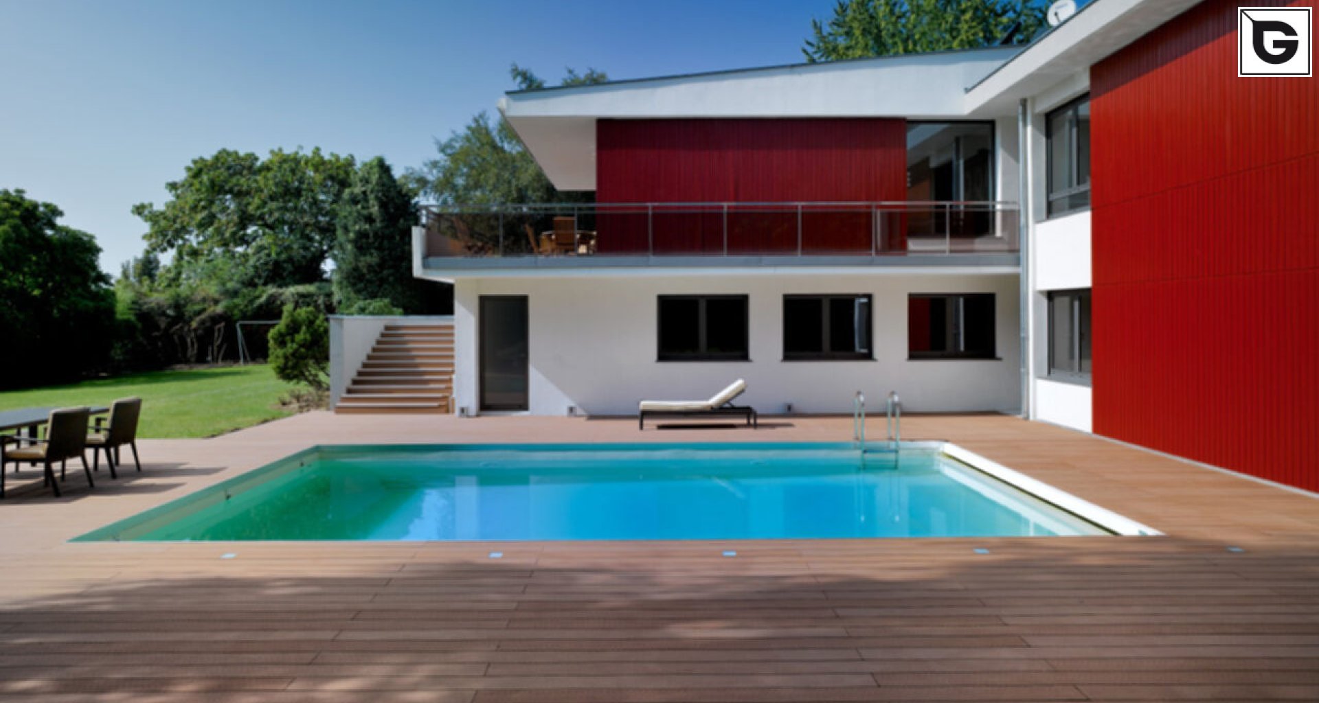 Einrichtungen_Schwimmbad deck_Am Wasser entlang