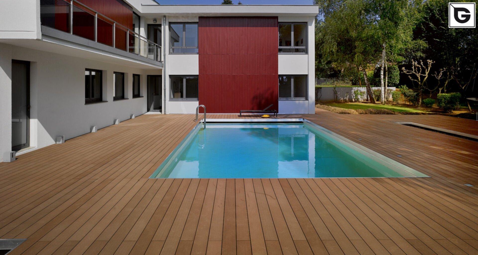 Einrichtungen_Schwimmbad deck_Am Wasser entlang