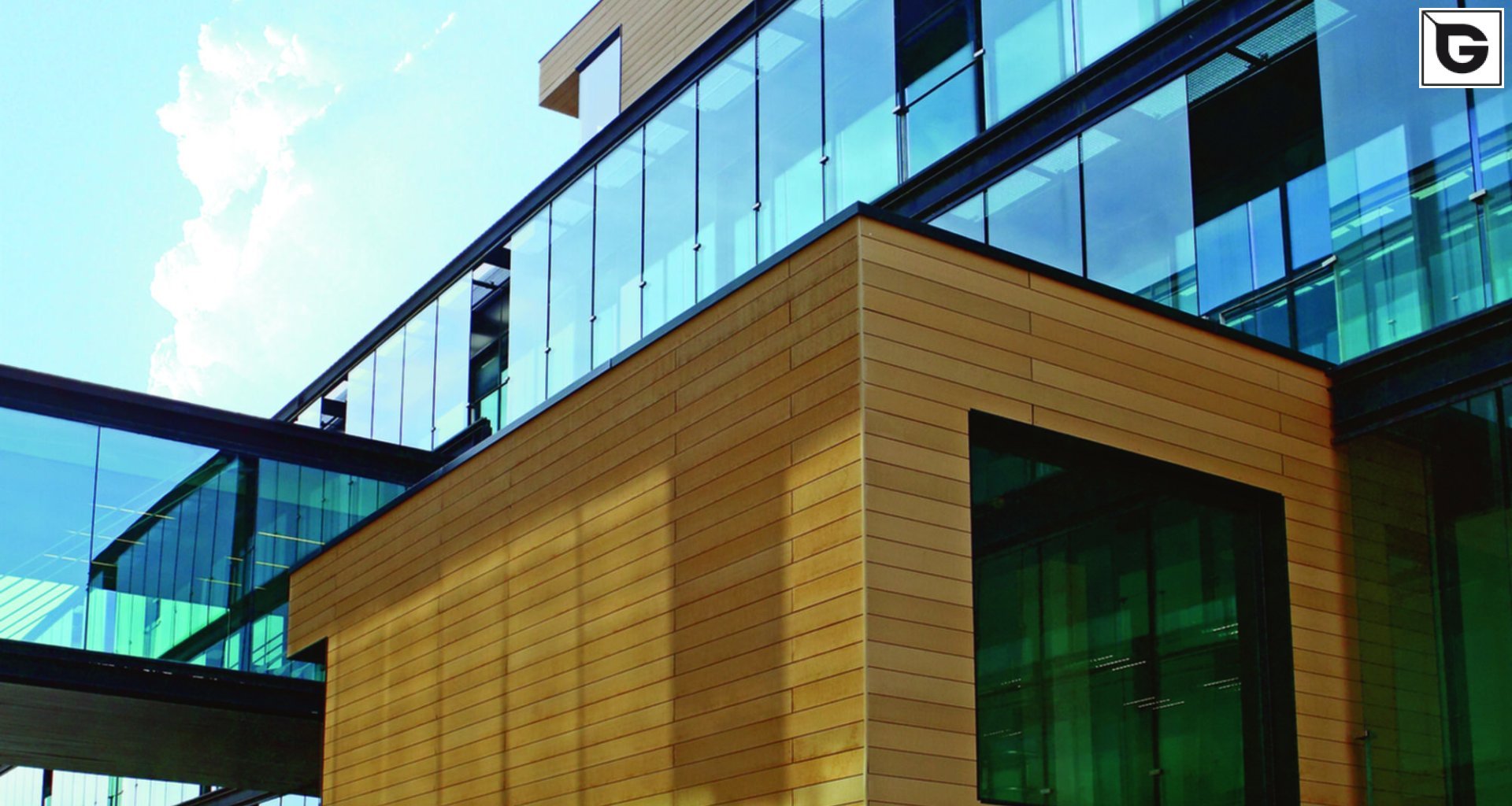 Verwaltungsgebäude_Fassadenverkleidung - horizontal_Büros