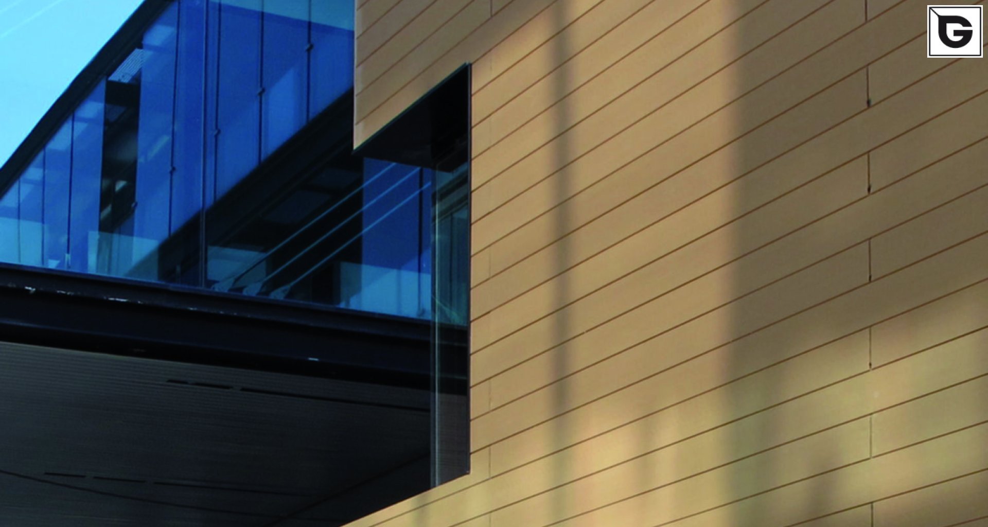 Verwaltungsgebäude_Fassadenverkleidung - horizontal_Büros