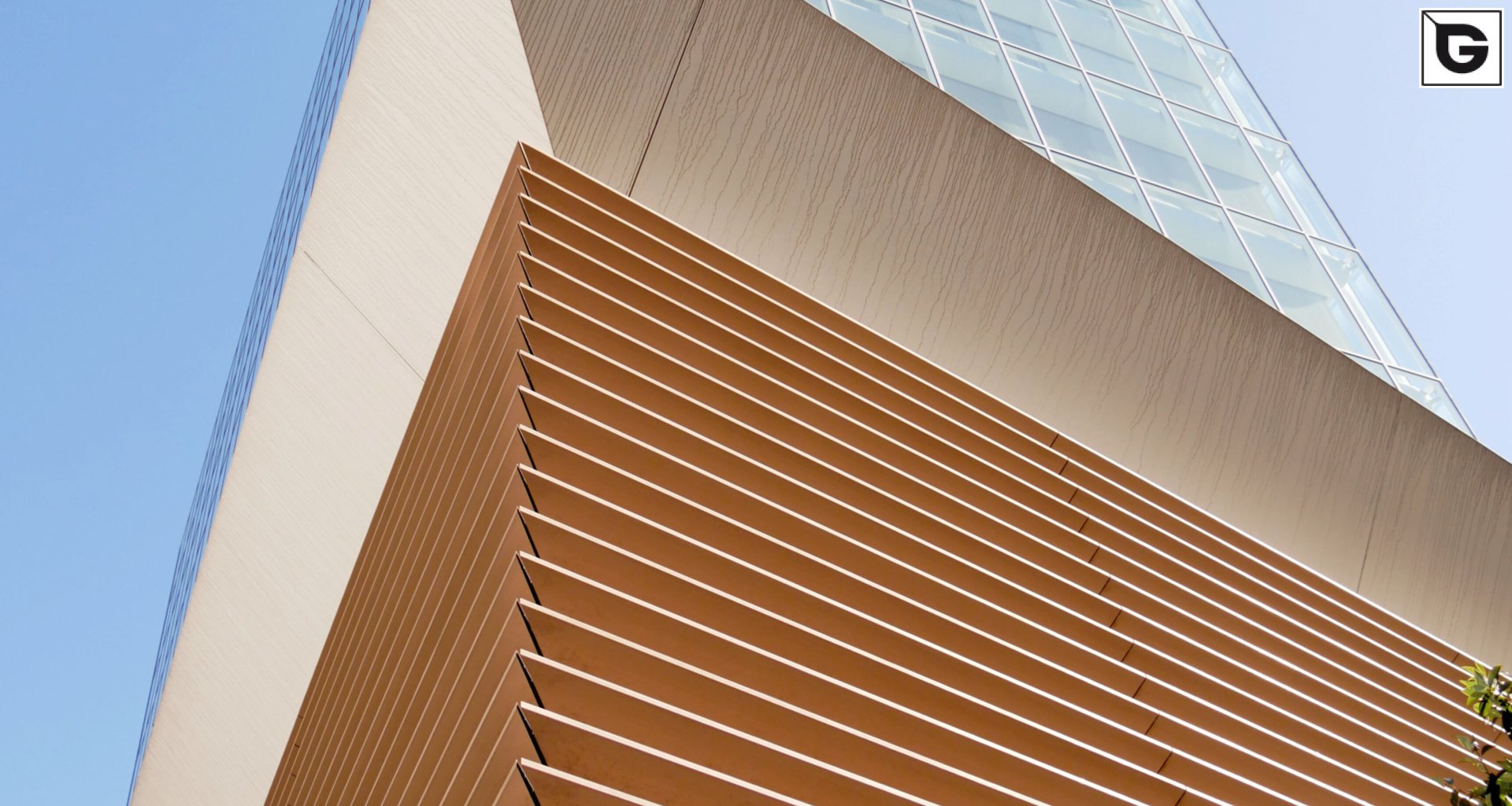 Verwaltungsgebäude_Horizontal Sonnenschutz, jalousien_Büros