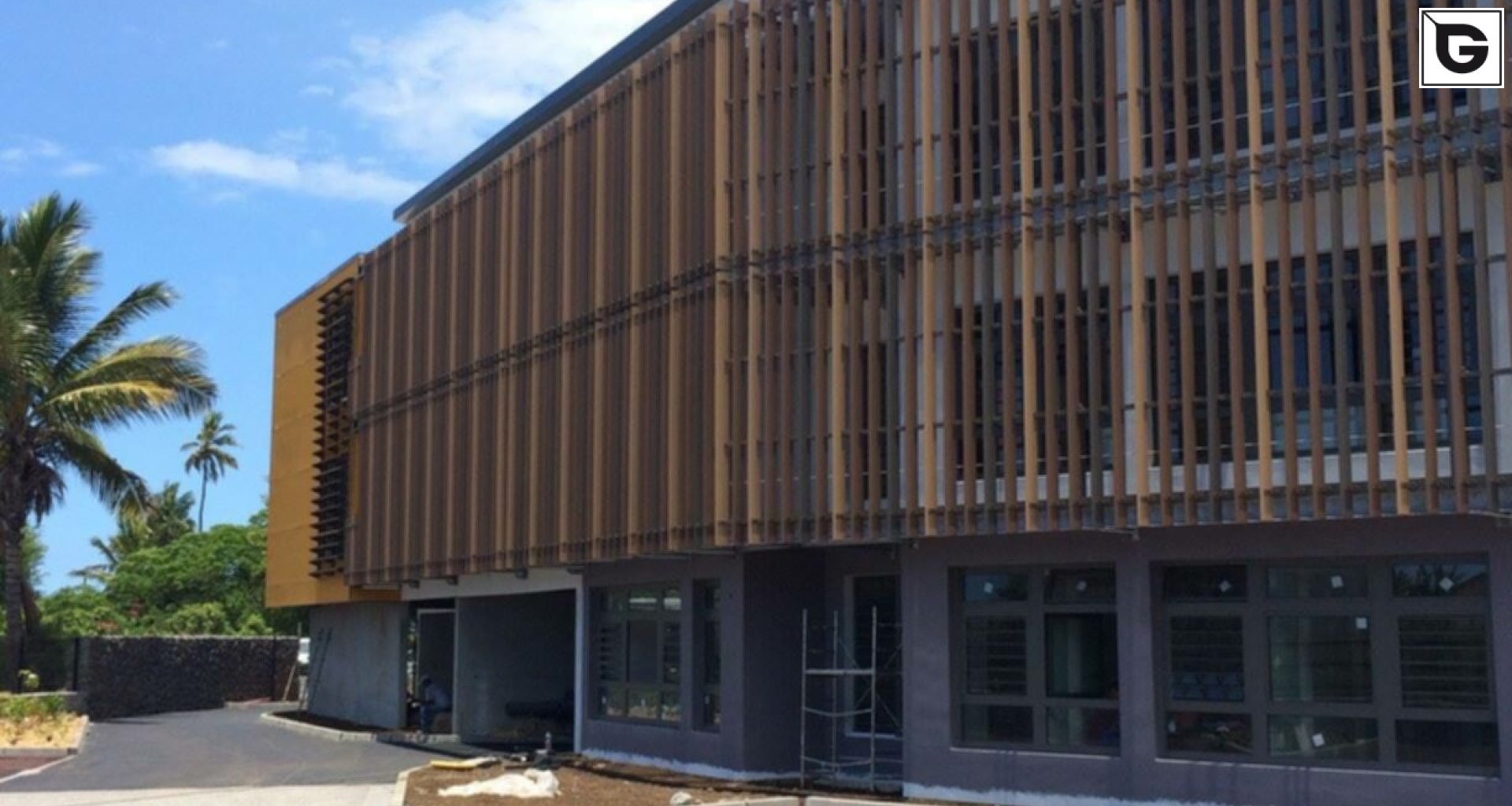 Verwaltungsgebäude_Vertical Sonnenschutz, jalousien_Büros