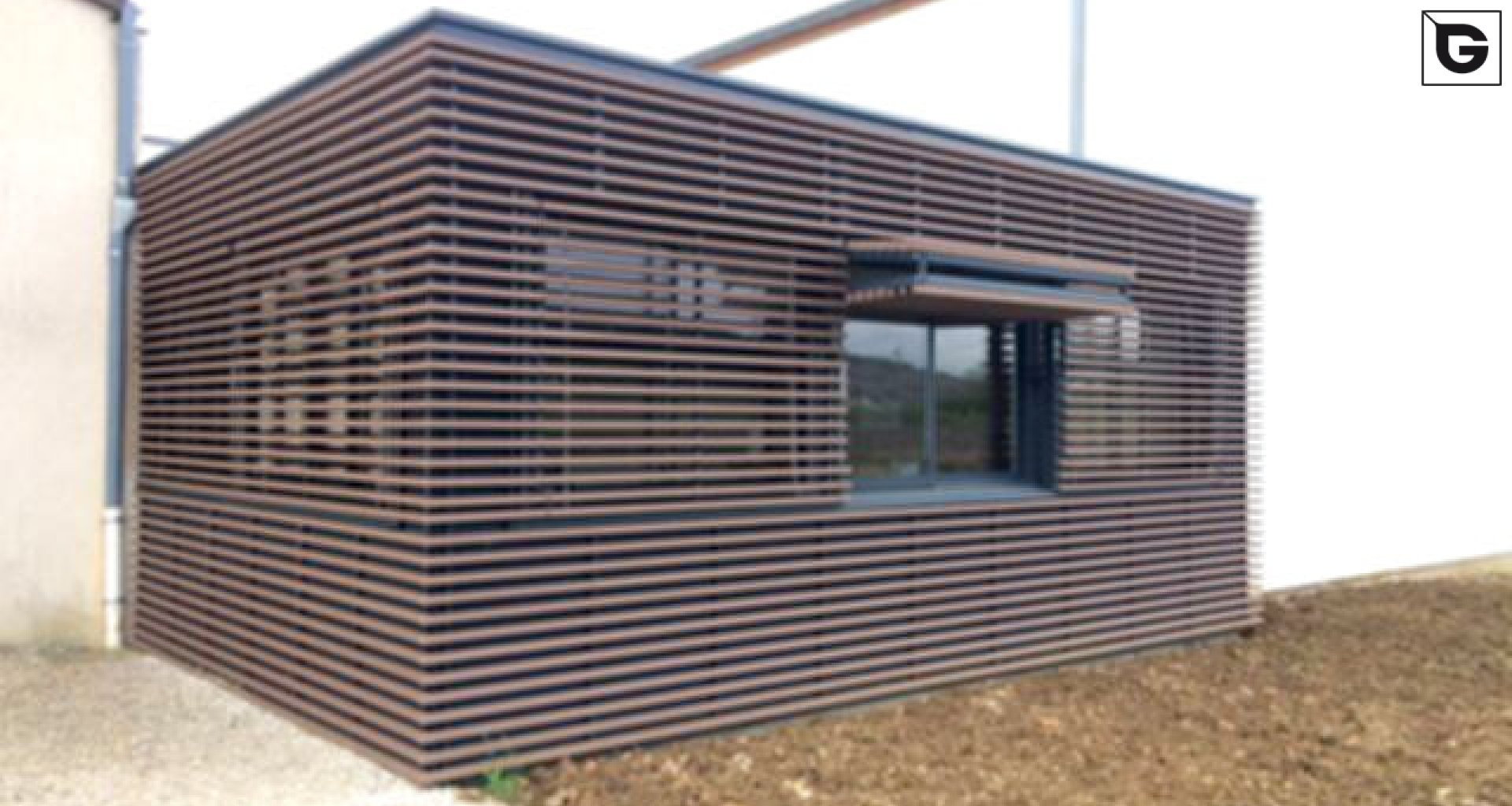 Industrielle Gebäude_Offene Fassadenverkleidung - horiz._Industriegebäude