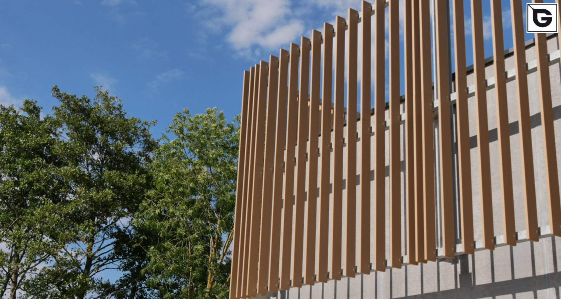 Industrielle Gebäude_Offene Fassadenverkleidung - verti._Industriegebäude