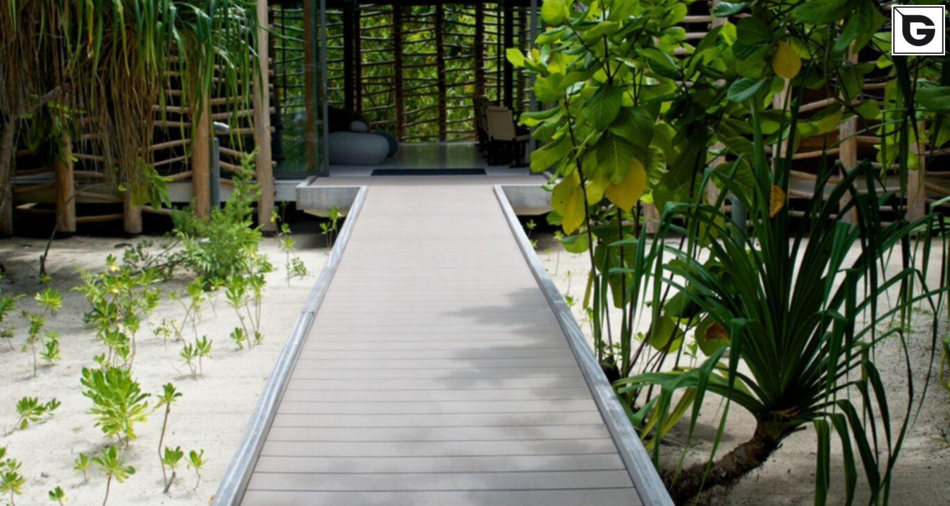 Restaurant und Hotelgewerbe_Brücken, Rampen, Gehweg_Vorzeigeprojekte - WPC holz 