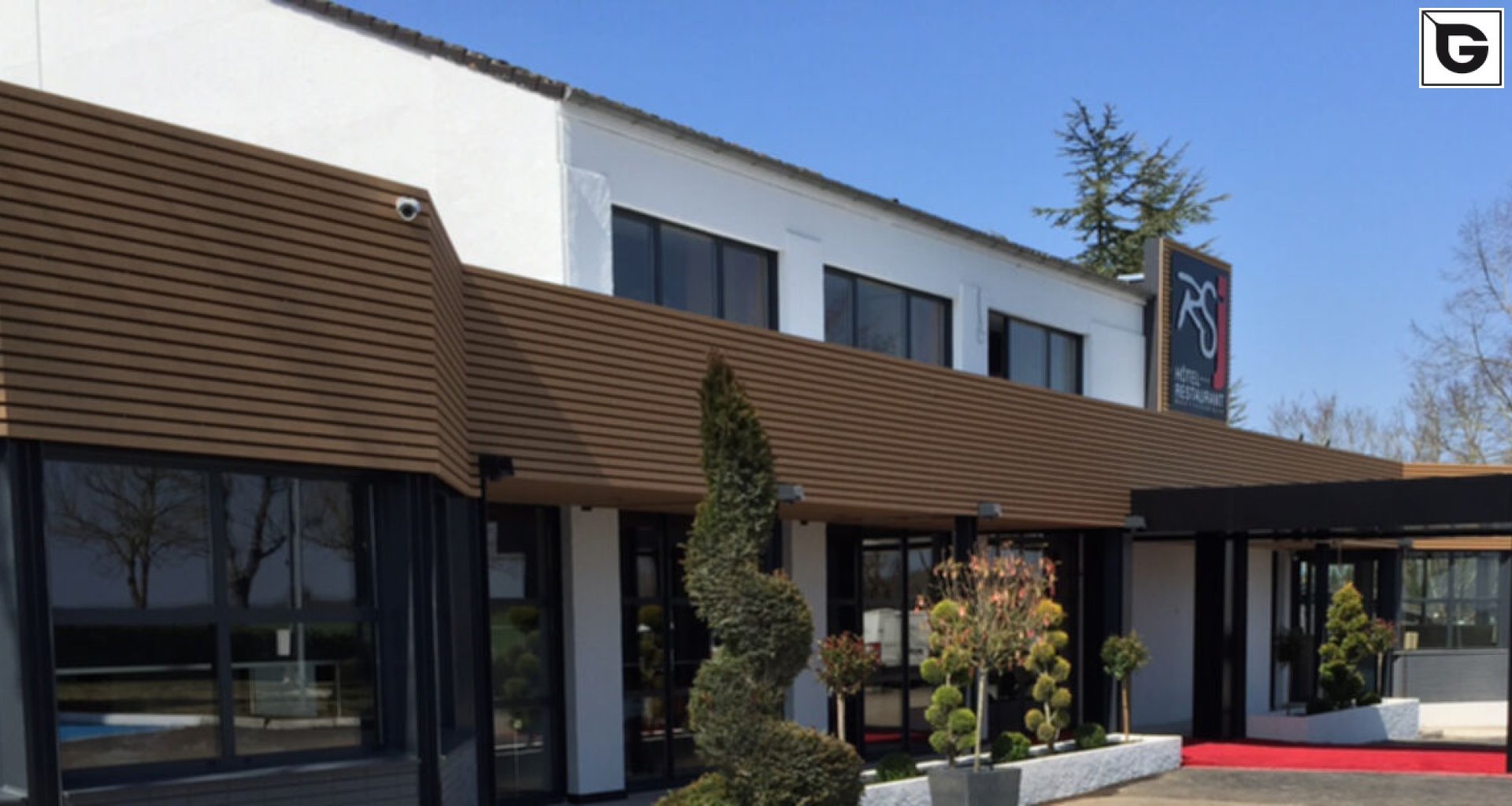 Restaurant und Hotelgewerbe_Offene Fassadenverkleidung - horiz._Hotel