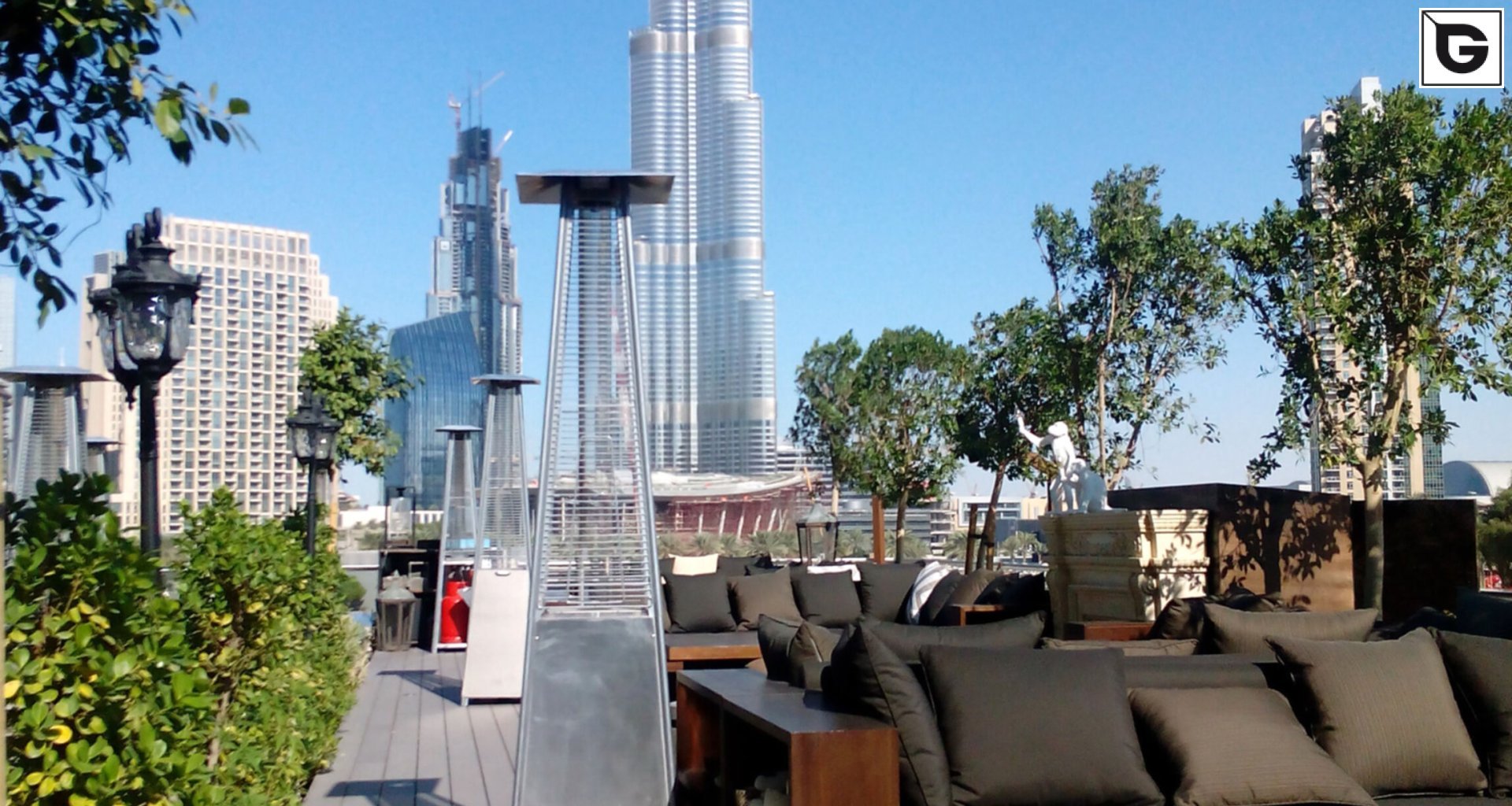 Restaurant und Hotelgewerbe_Dachanlage, Balk., Laufgang_Hotel