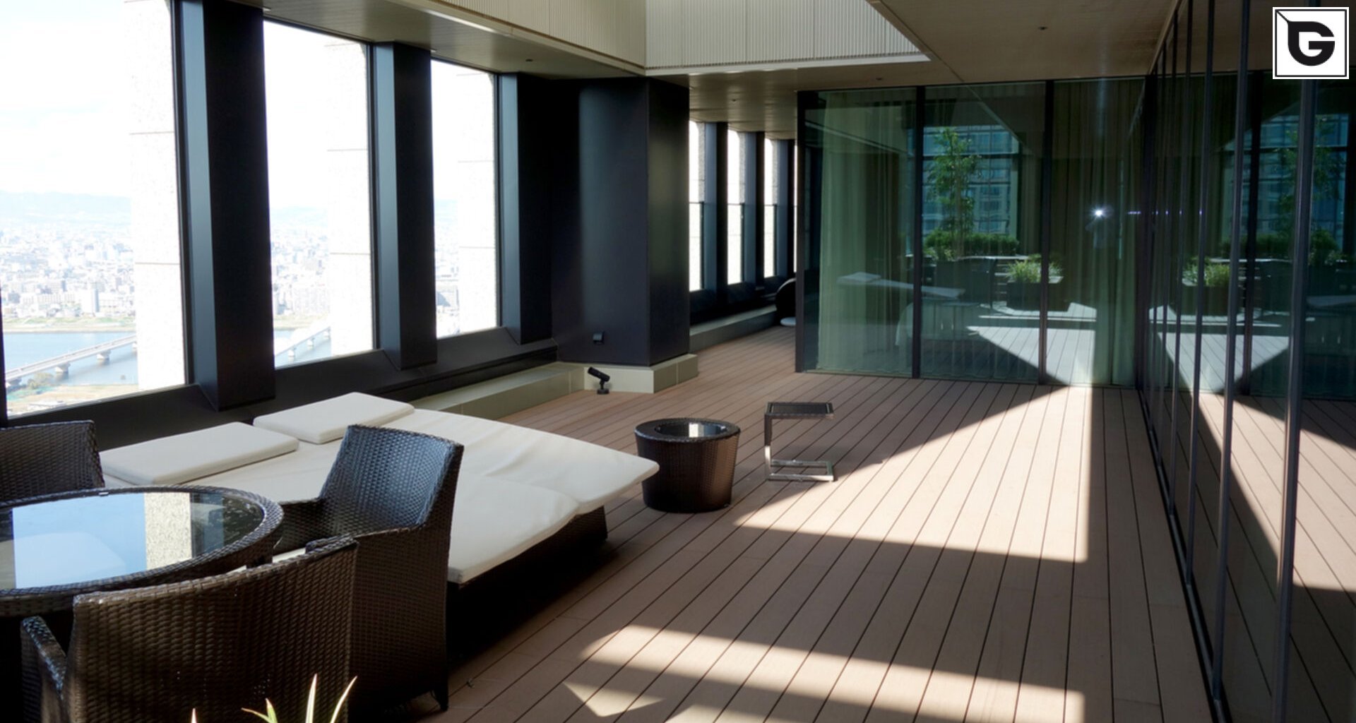 Restaurant und Hotelgewerbe_Dachanlage, Balk., Laufgang_Hotel