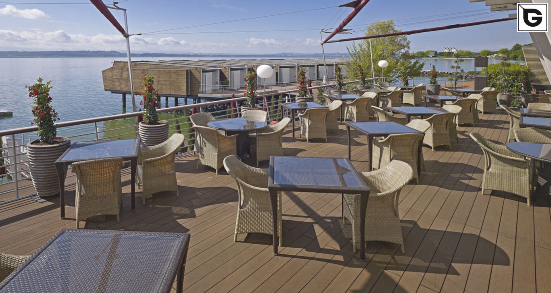 Restaurant und Hotelgewerbe_Dachanlage, Balk., Laufgang_Vorzeigeprojekte - WPC holz 