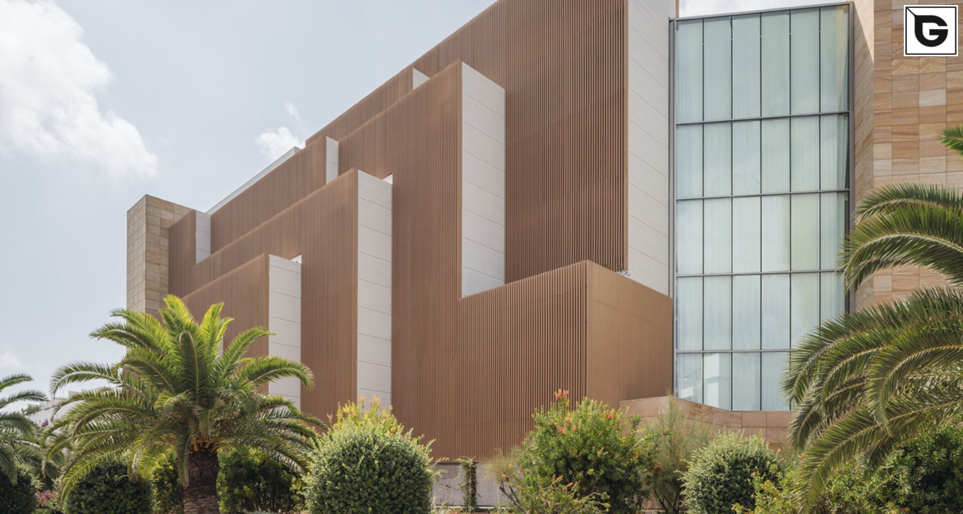 Restaurant und Hotelgewerbe_Offene Fassadenverkleidung - verti._Hotel