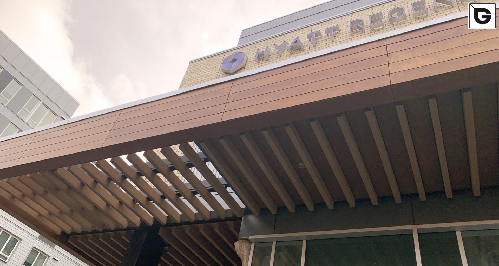 Restaurant und Hotelgewerbe_Pergola, Dachüberstand, Dach_Hotel