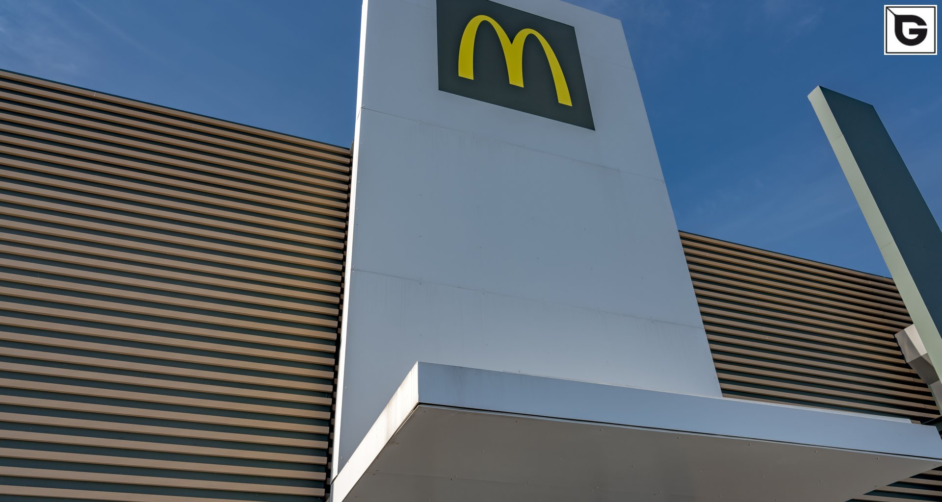 Restaurant und Hotelgewerbe_Offene Fassadenverkleidung - horiz._Restaurant