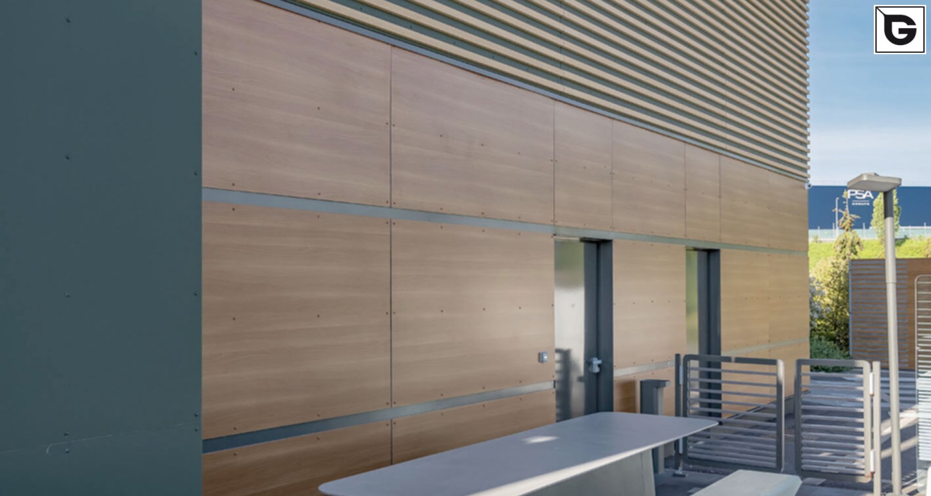 Restaurant und Hotelgewerbe_Offene Fassadenverkleidung - horiz._Restaurant