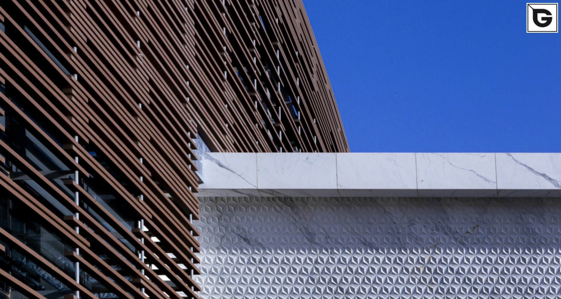 Restaurant und Hotelgewerbe_Verti & Horiz Fassadenverkleidung _Gebogene Profilen