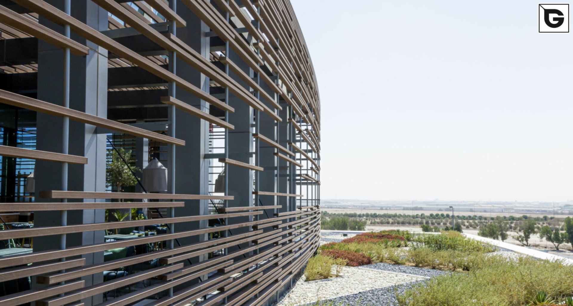 Restaurant und Hotelgewerbe_Verti & Horiz Fassadenverkleidung _Gebogene Profilen