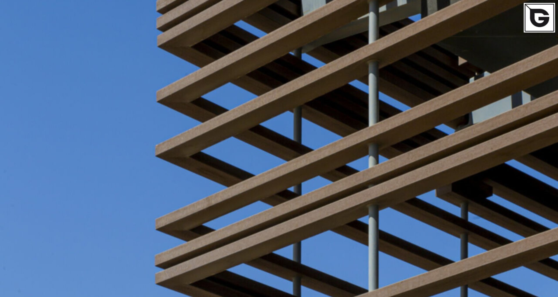 Restaurant und Hotelgewerbe_Verti & Horiz Fassadenverkleidung _Gebogene Profilen