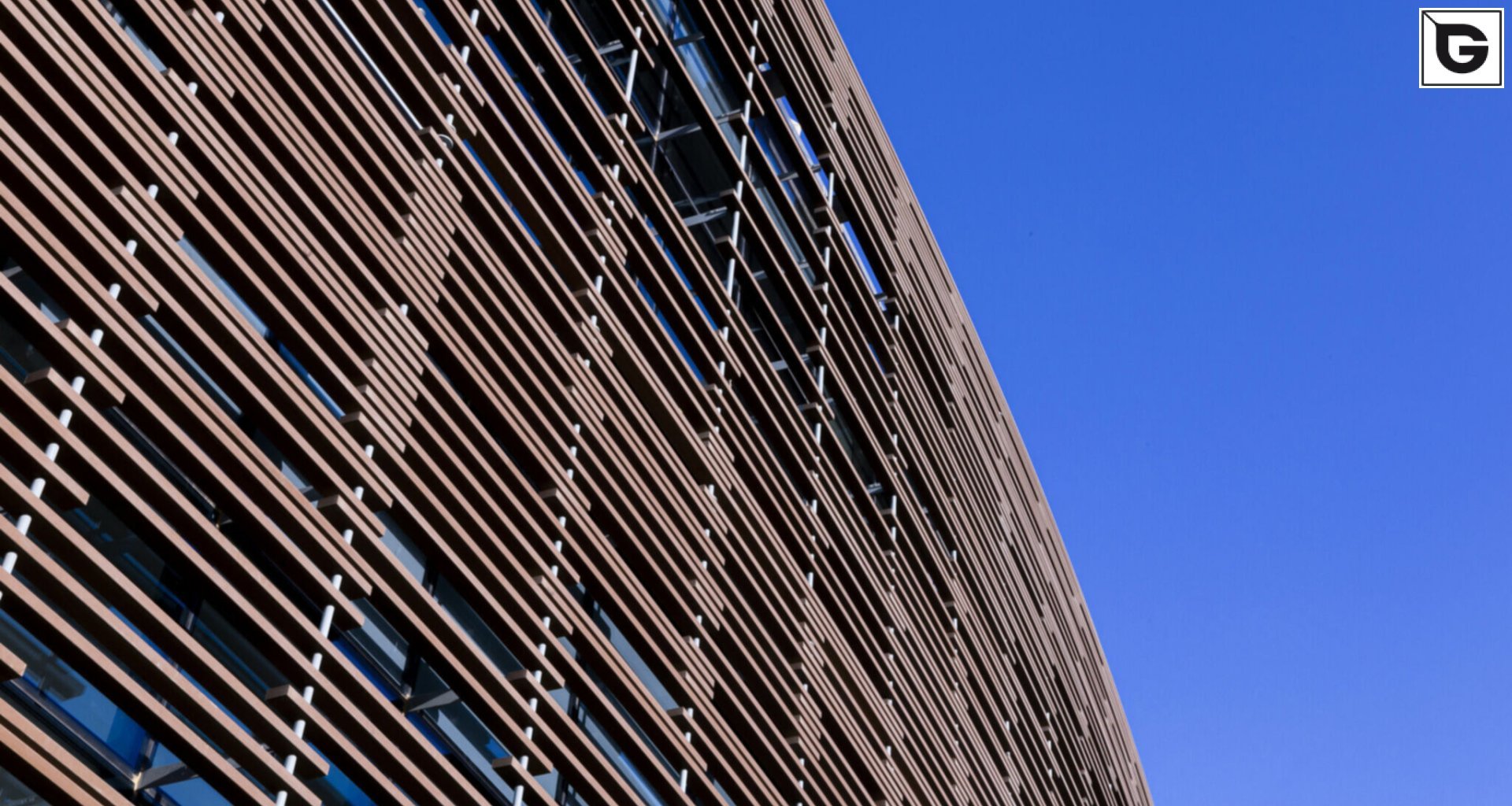 Restaurant und Hotelgewerbe_Verti & Horiz Fassadenverkleidung _Gebogene Profilen