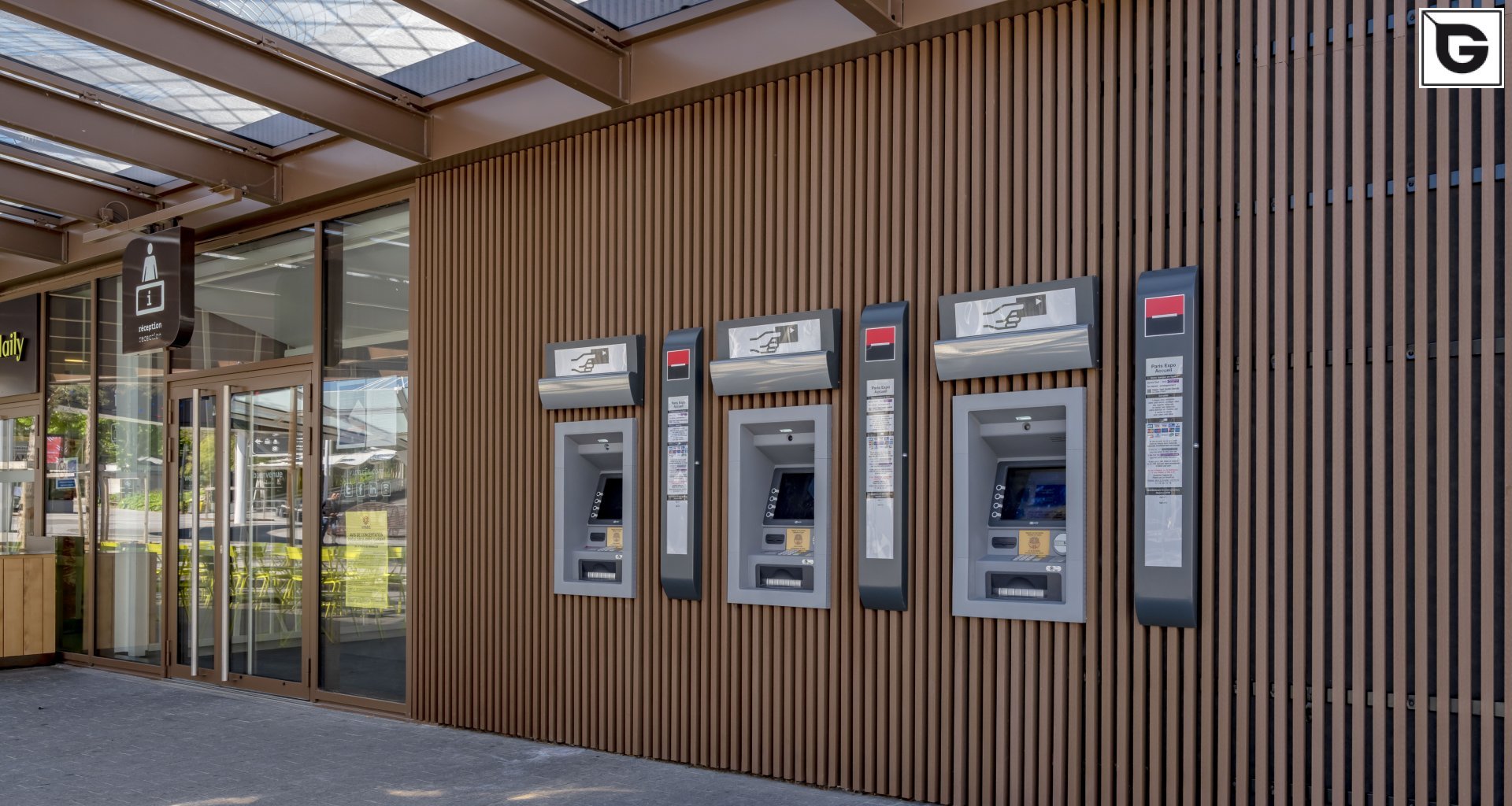 Institutionelle Einrichtungen_Offene Fassadenverkleidung - verti._Ausstellung, Museum