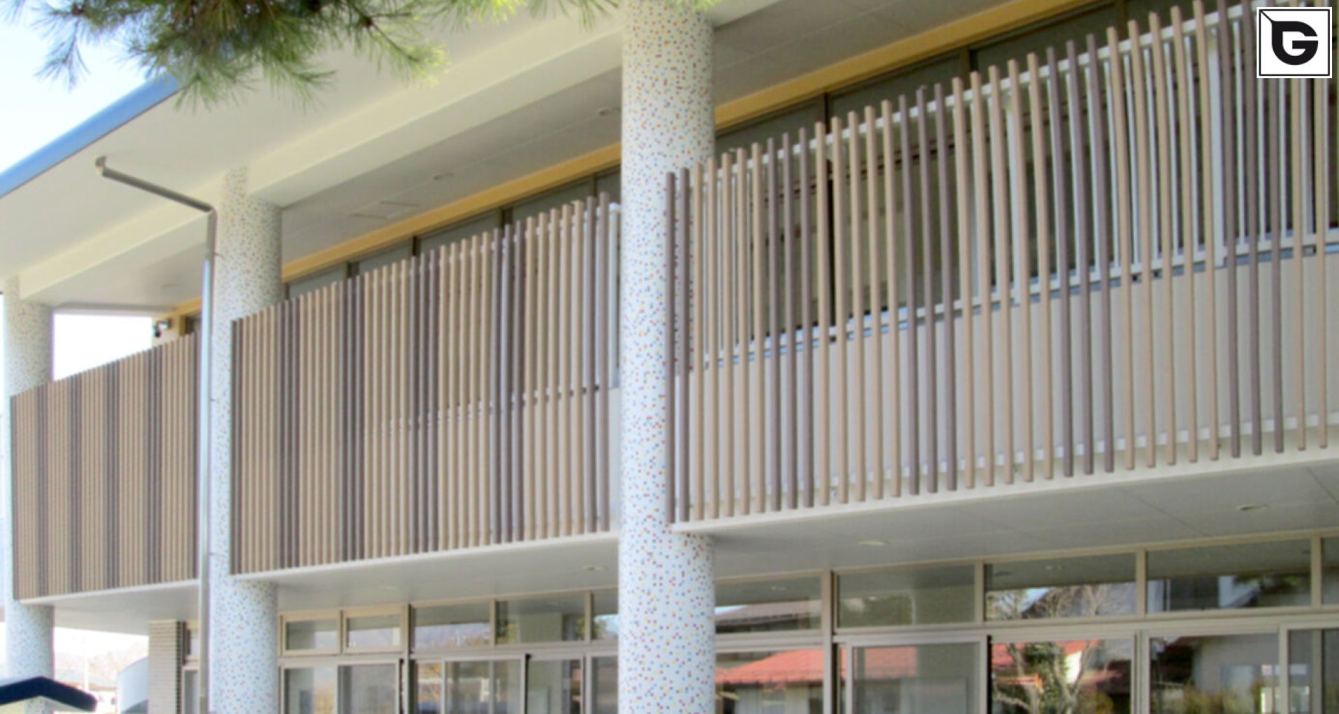 Institutionelle Einrichtungen_Geländer_Gebogene Profilen