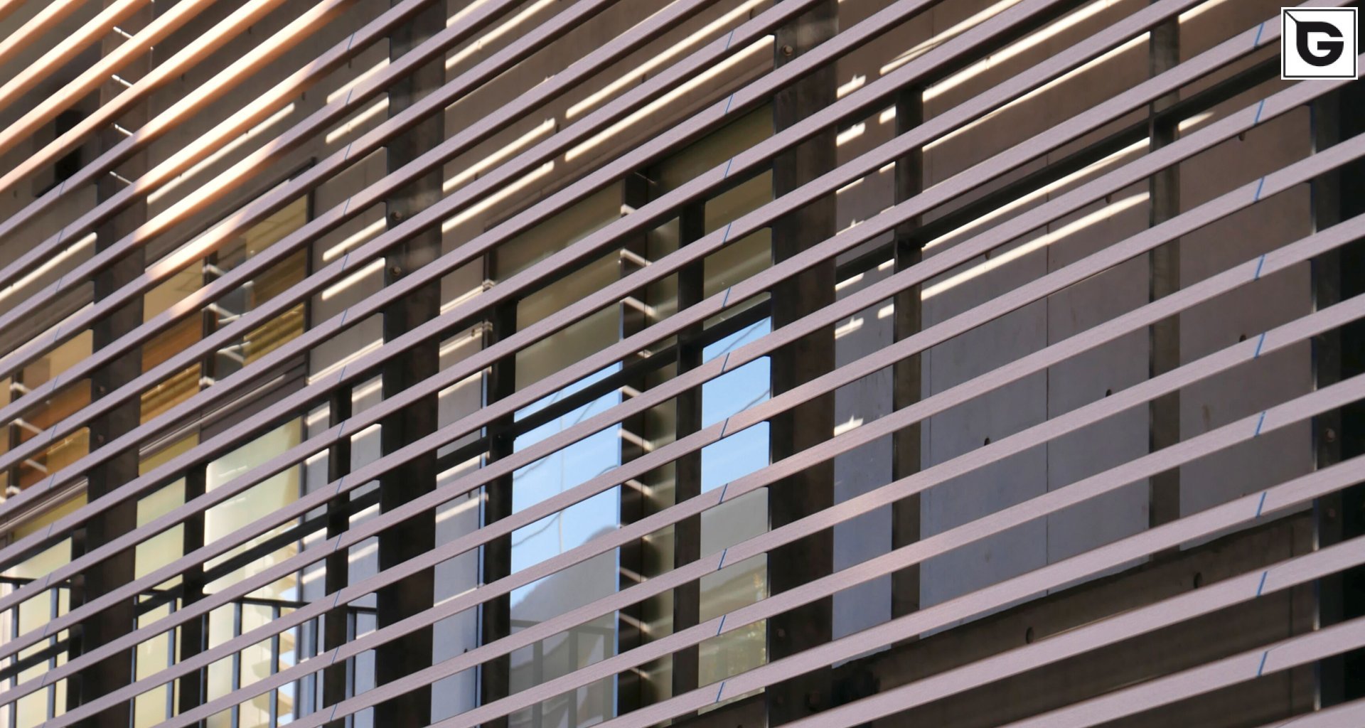 Institutionelle Einrichtungen_Horizontal Sonnenschutz, jalousien_Gebogene Profilen