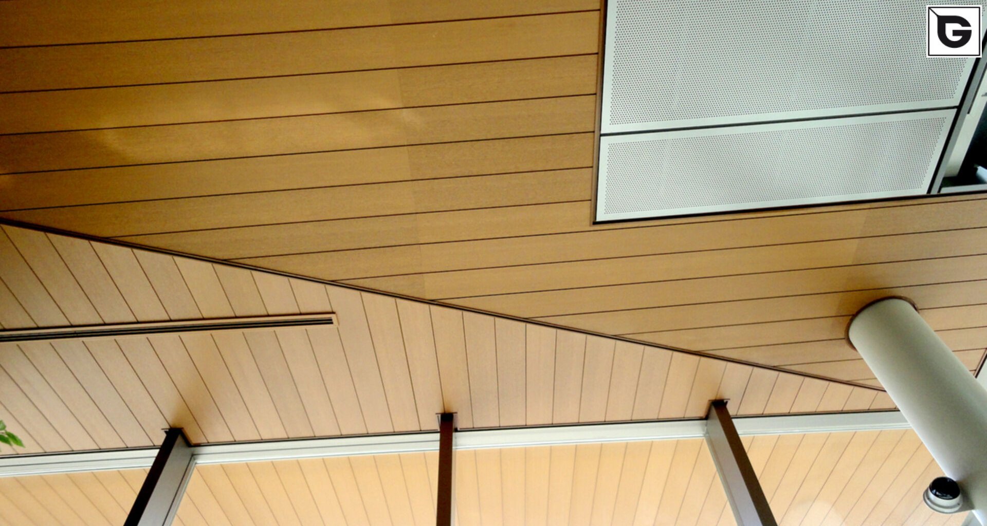 Kaufmännische Gebäude_Dachuntersicht_Finanzielle Institution