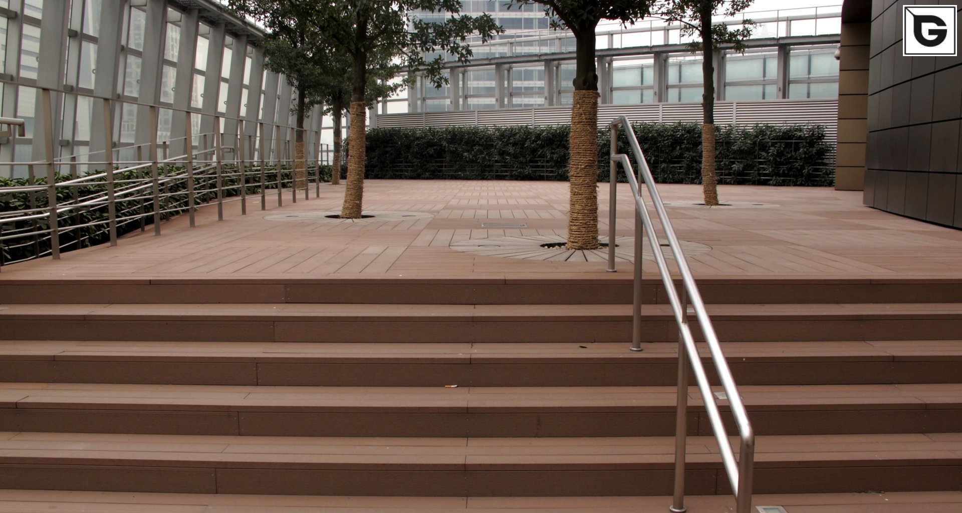 Kaufmännische Gebäude_Lattenrost_Finanzielle Institution