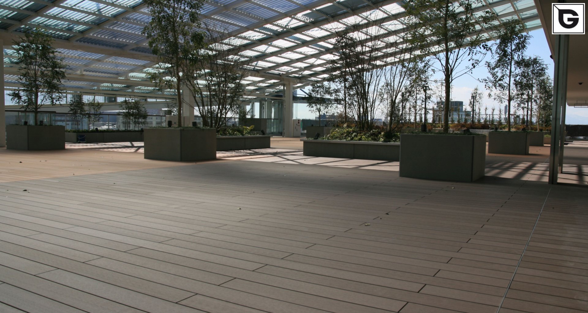 Kaufmännische Gebäude_Terrasse Gewerbliche Nutzung_Einkaufszentrum