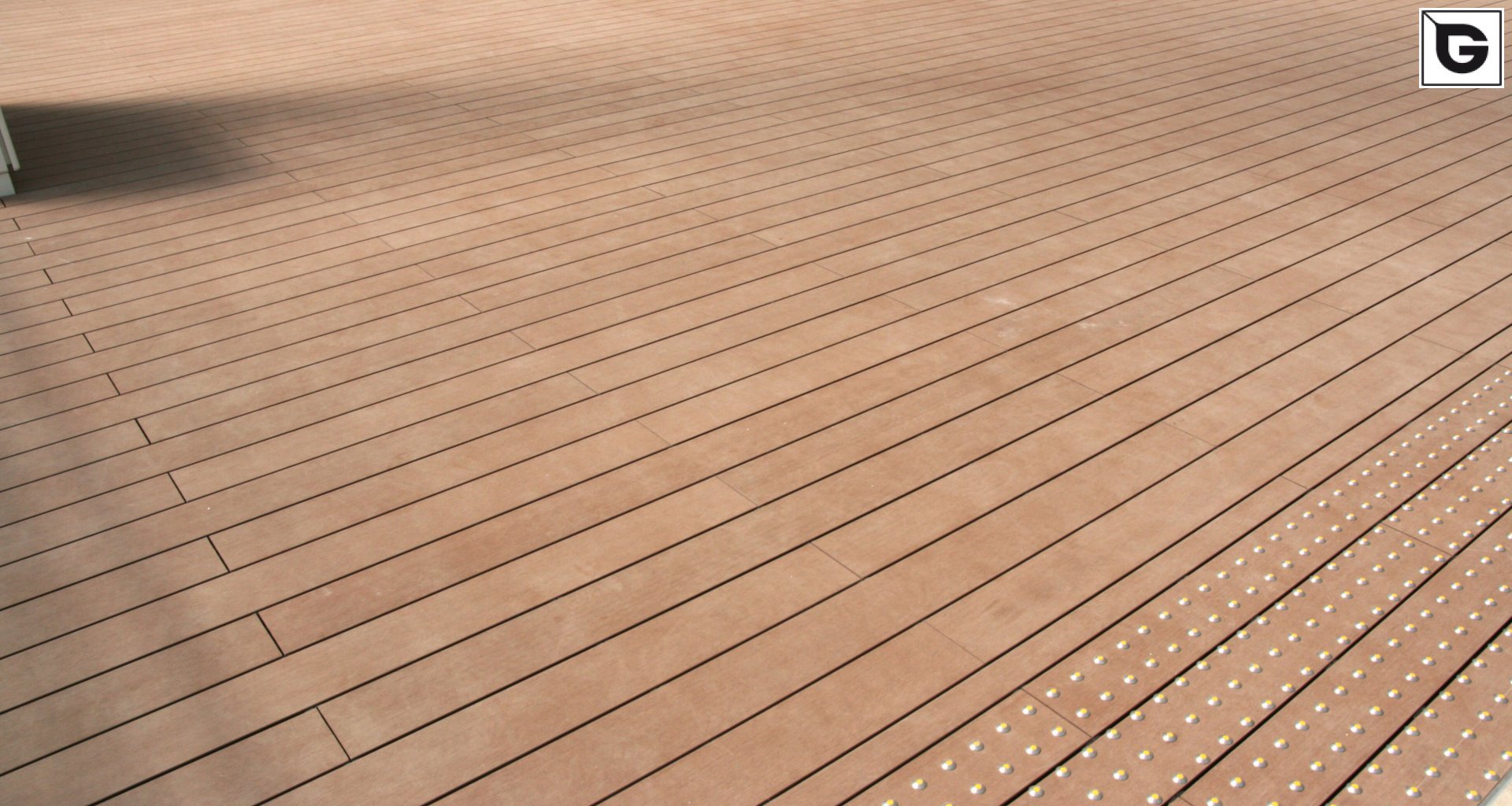 Kaufmännische Gebäude_Terrasse Gewerbliche Nutzung_Einkaufszentrum