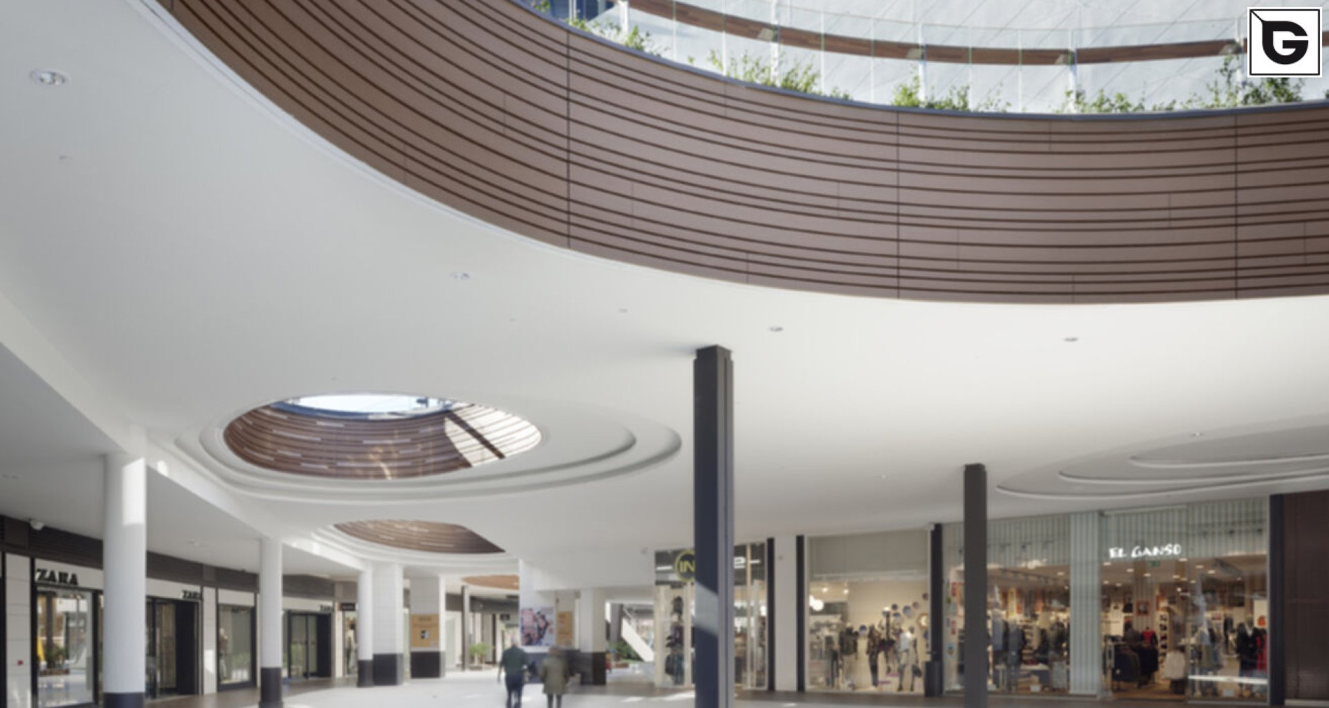 Kaufmännische Gebäude_Offene Fassadenverkleidung - horiz._Einkaufszentrum