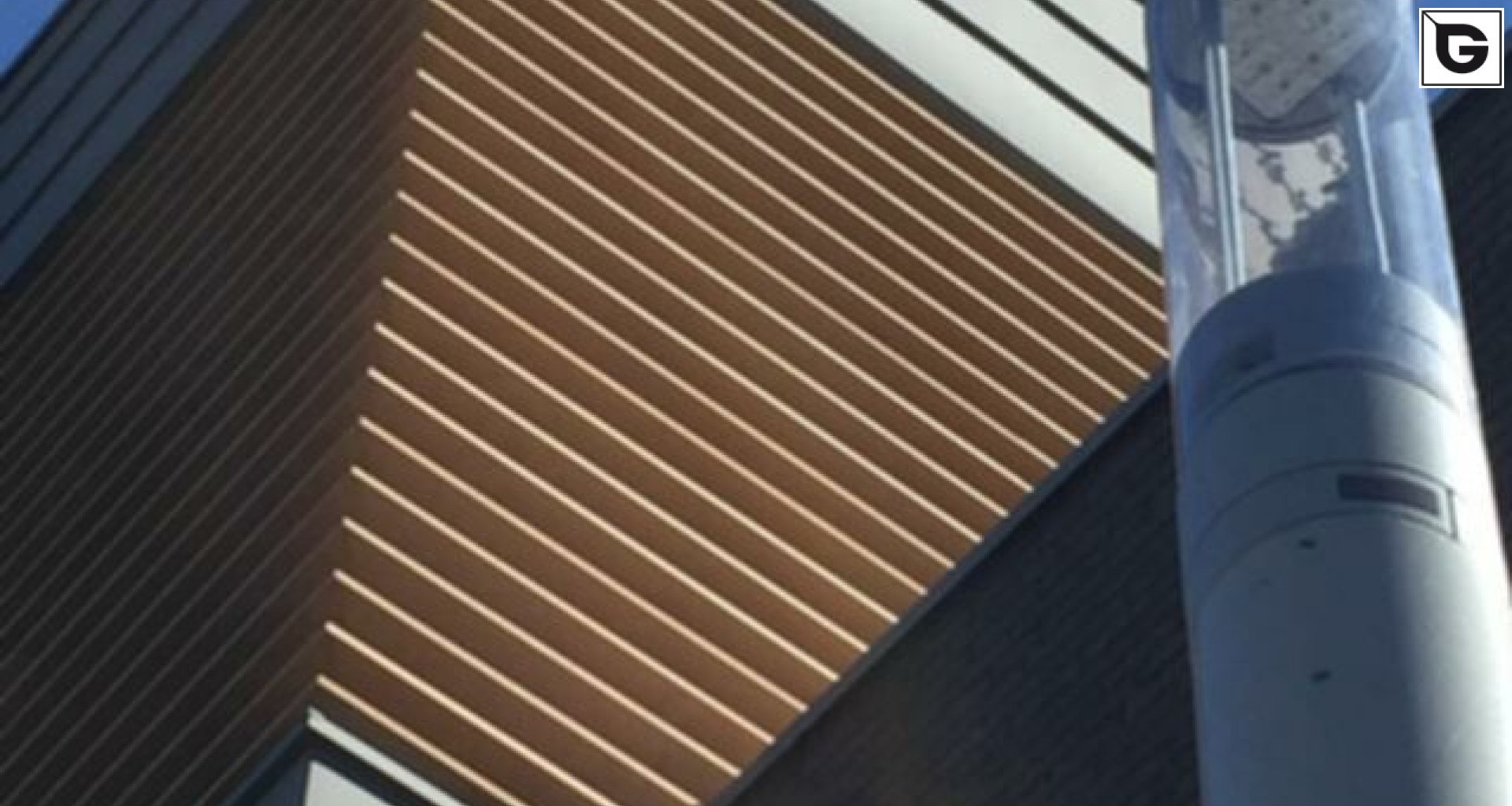 Wohngebäude_Horizontal Sonnenschutz, jalousien_Wohnhaus