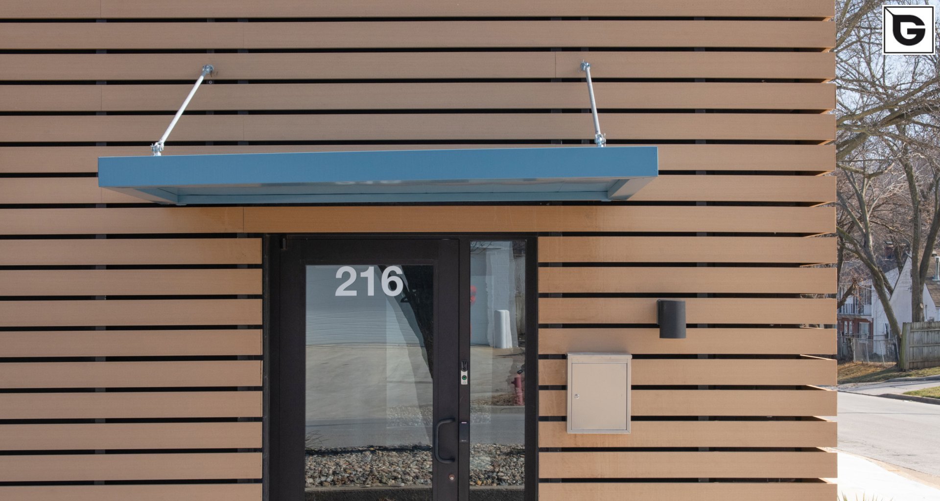 Wohngebäude_Fassadenverkleidung - horizontal_Wohnhaus