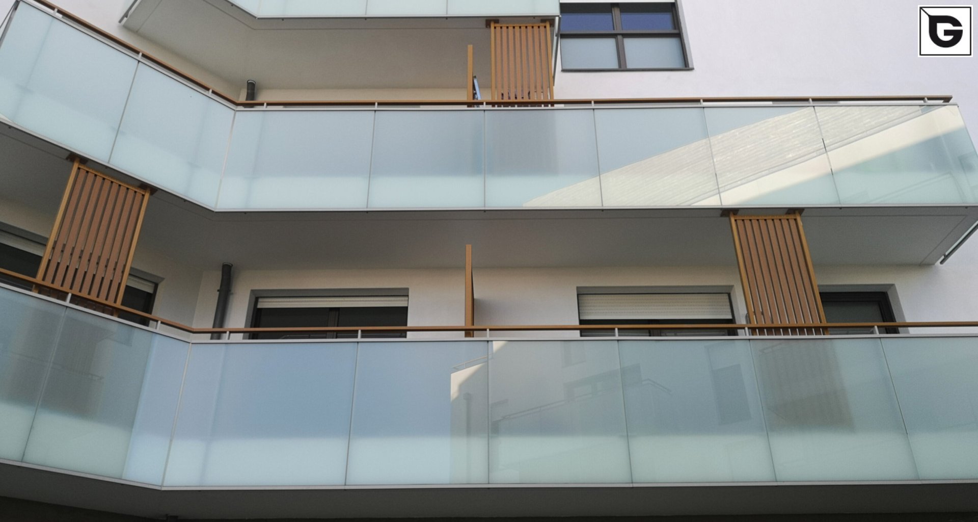 Wohngebäude_Offene Fassadenverkleidung - verti._Wohnhaus