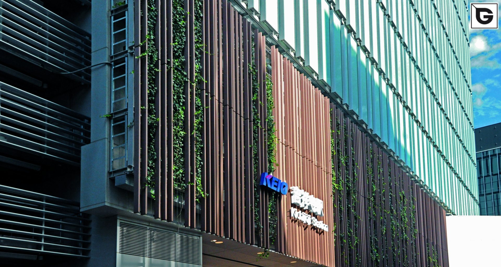 Transport-Einrichtungen_Offene Fassadenverkleidung - verti._Flughafen, Bahnhof