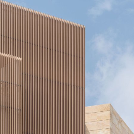 Restaurant und Hotelgewerbe_Offene Fassadenverkleidung - verti._Hotel