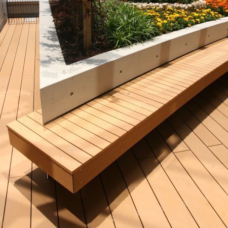 Kaufmännische Gebäude_Straßenausstattung_Finanzielle Institution