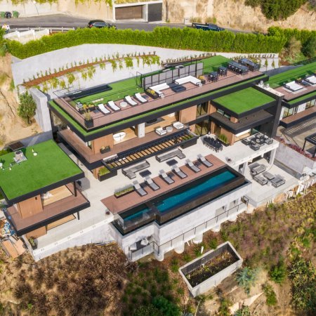 Private deck 1871 Stanley Rd, Los-Angeles